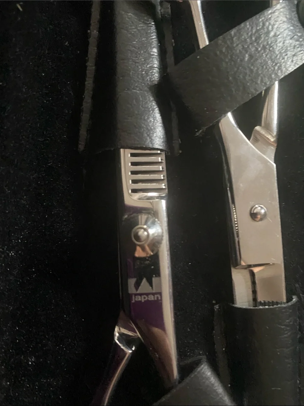 Professional new  KAI Stainless Steel Hairdressing pair thinning Scissors -